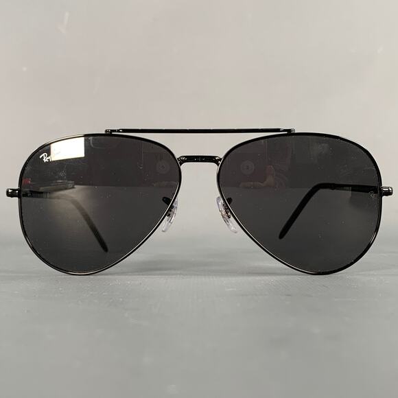 RAY-BAN New Aviator Black Metal Sunglasses - Picture 1 of 7